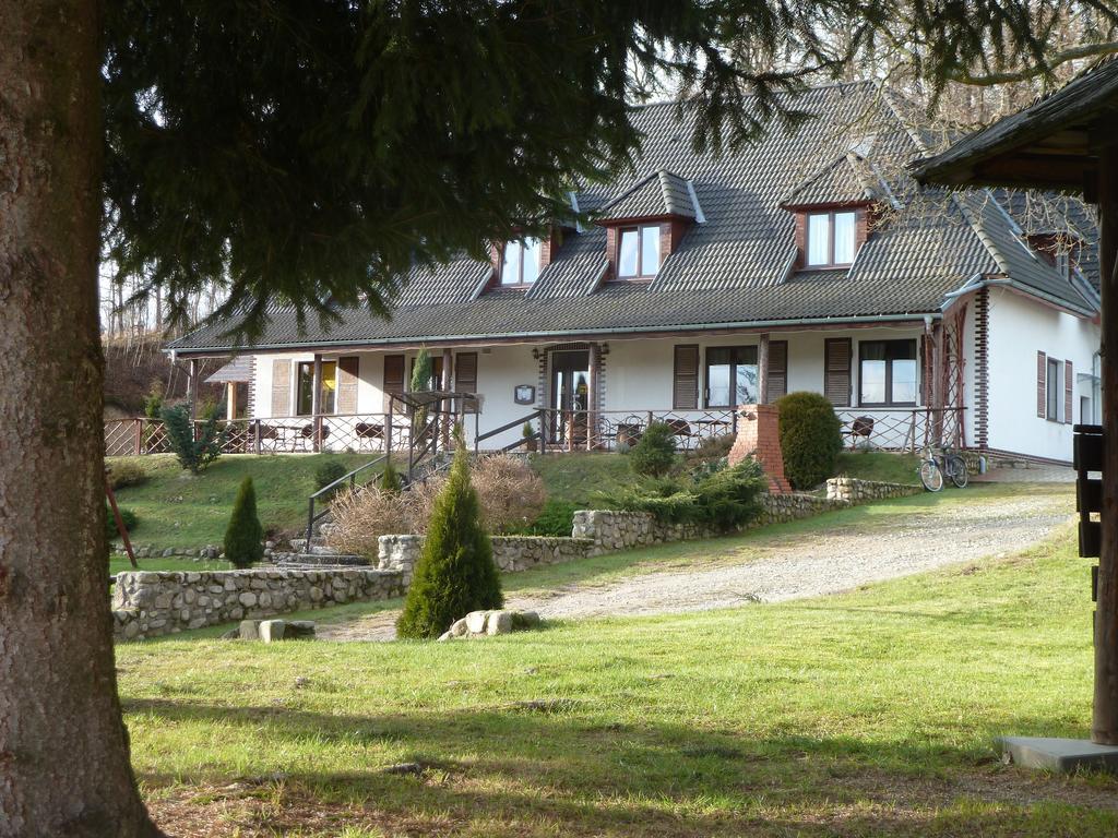 Zajazd Pod Skarpa Mysłakowice Kültér fotó